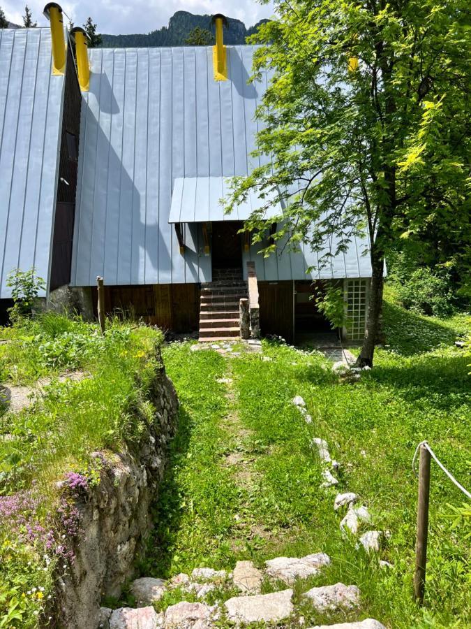 ~Chalet_Rifugio Tra I Boschi~ セッラ・ネヴェア エクステリア 写真