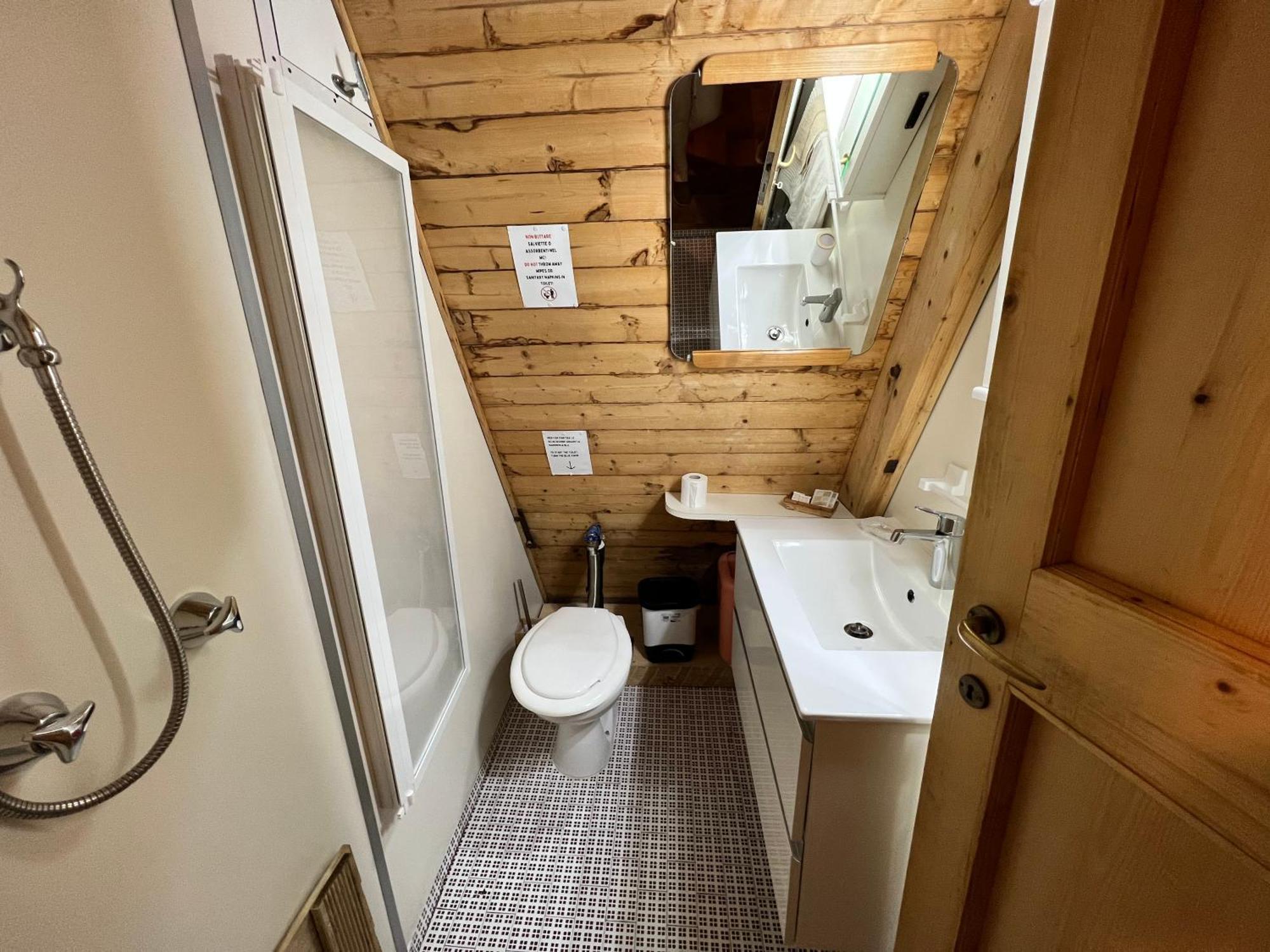 ~Chalet_Rifugio Tra I Boschi~ セッラ・ネヴェア エクステリア 写真